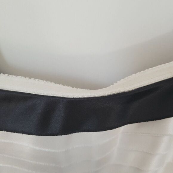 BCBGMAXAZRIA Strapless Tiered Dress in Black & White Size 2 - Picture 9 of 11